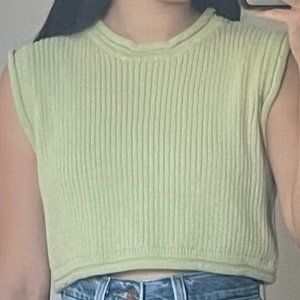 Lulu's Ribbed Sleeveless Cropped Sweater Top